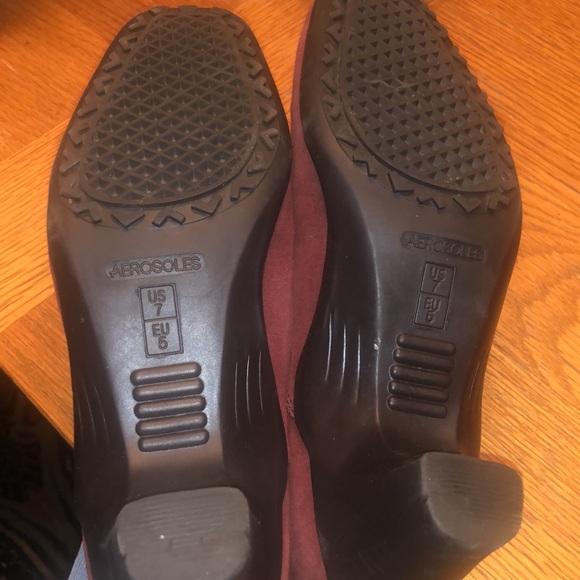 Women’s Aerosole Heels - Picture 3 of 3